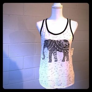 2/$15 Black & white elephant graphic tank NWT